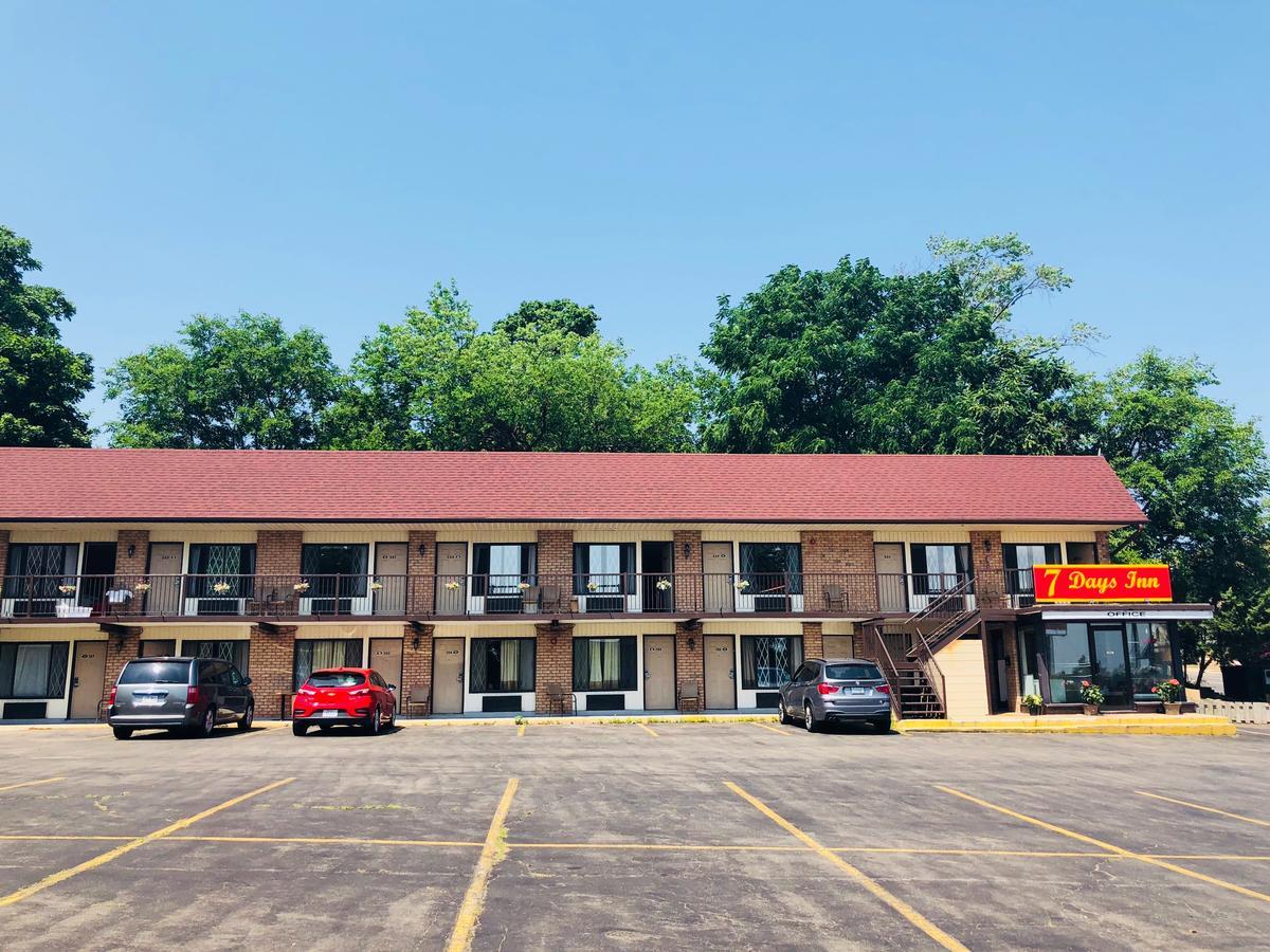 7 Days Inn Niagara Falls Cataratas do Niágara Exterior foto